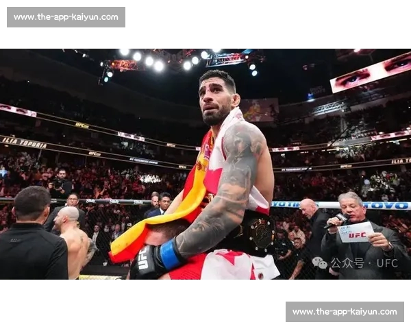 托普里亚:UFC 双冠王的精准预言与暴力美学 托普里亚:UFC 双冠王的精准预言与暴力美学