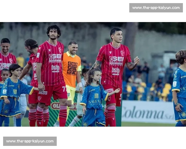 斯基拉:世界杯冠军戈麦斯 10 月解禁后将登陆意乙,帕多瓦锁定阿根廷中场核心 斯基拉:世界杯冠军戈麦斯 10 月解禁后将登陆意乙,帕多瓦锁定阿根廷中场核心