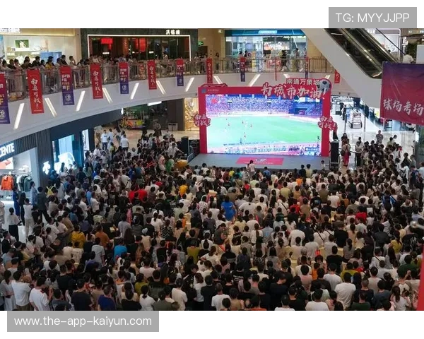 无锡球迷水蜜桃球服助阵，力克常州队喊响 “十三妹”