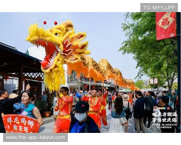 瑞狮点睛庆丰年，新米接福启新章