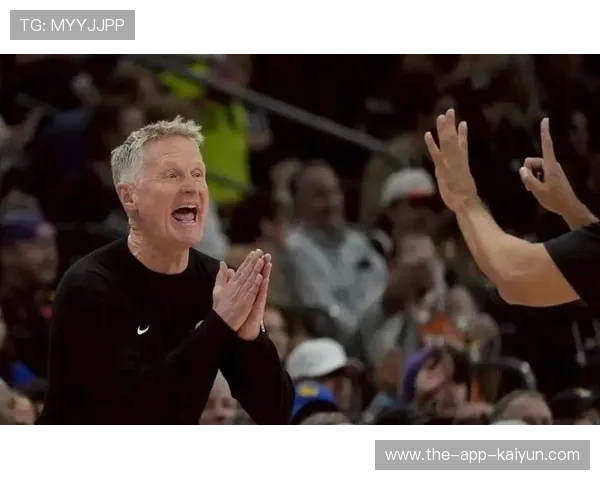 科尔盛赞库里：出手即合理，重新定义三分传奇